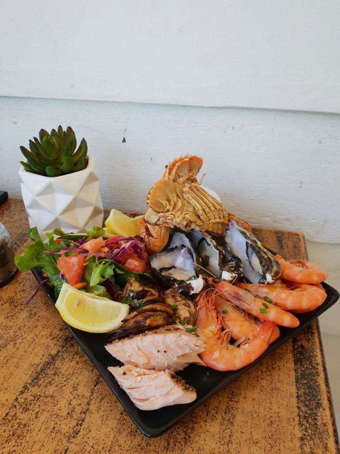 Maisie's Seafood And Steakhouse - Accommodation Tasmania 0