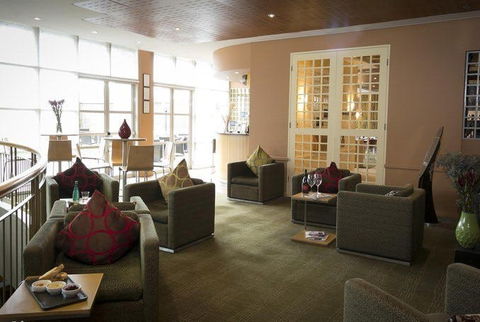 M Bar And Terrace - Mercure Sydney Parramatta - Accommodation Tasmania 0