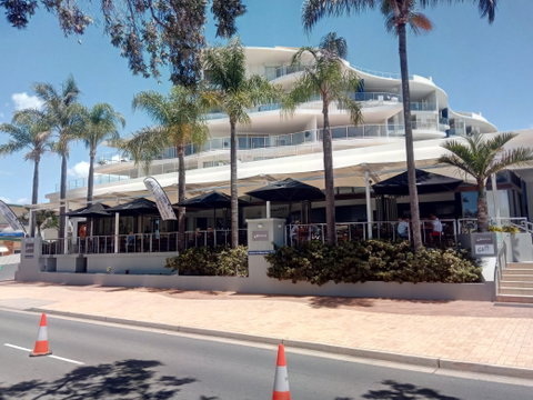 Salt Cafe Urangan - Accommodation Tasmania 1