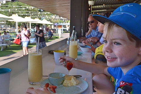 Snapper Rocks Bar & Kitchen - Accommodation Tasmania 2
