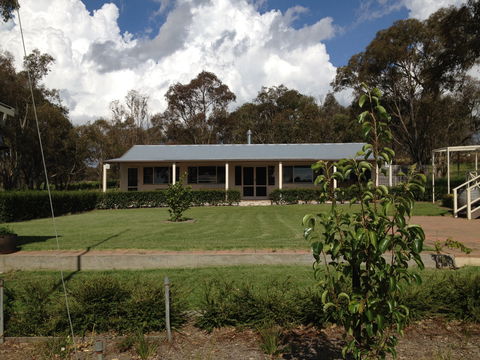 Mortimer's Wines Schoolhouse Cellar Door - Accommodation Tasmania 2
