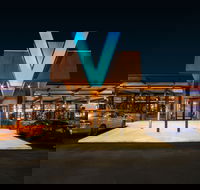 V Hotel - Accommodation Tasmania