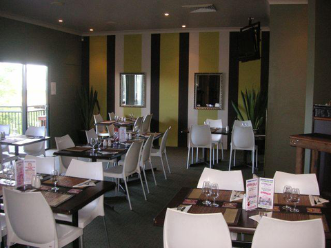 Currumbin Creek Tavern - Accommodation Tasmania 1