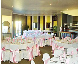 Currumbin Creek Tavern - Accommodation Tasmania 4