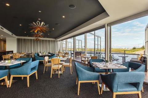 Wildflower Restaurant And Bar At Best Western Plus Lake Kawana - Accommodation Tasmania 0