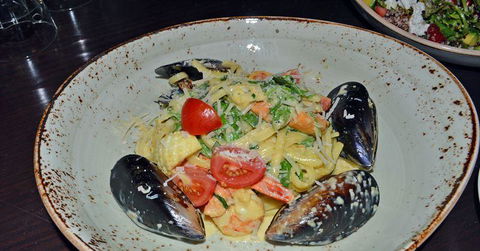 Rose Garden West Dubbo Thai Restaurant - Accommodation Tasmania 16