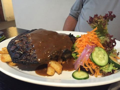 Plough And Harrow Pub And Restaurant - Accommodation Tasmania 0