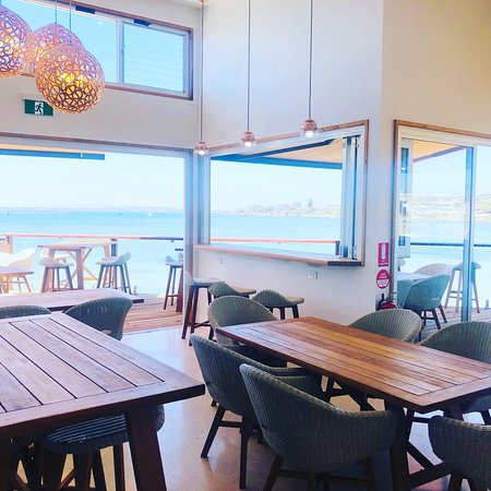Oyster HQ - Accommodation Tasmania 0