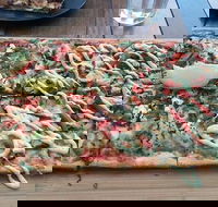 Crust Gourmet Pizza Bar Coolangatta - Accommodation Tasmania