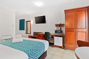 The Coffee House Apartments & Bistro - Accommodation Tasmania 2