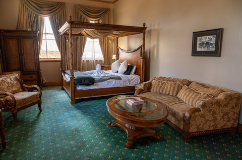 Denison Boutique Hotel - Accommodation Tasmania 12