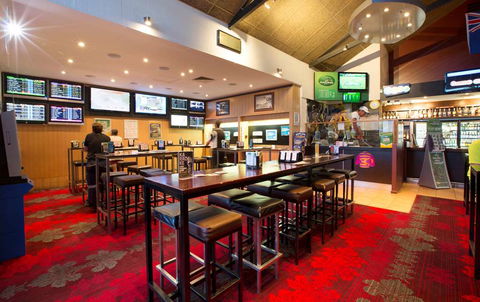 Glenmore Tavern - Accommodation Tasmania 4