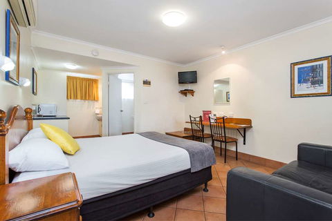 Glenmore Tavern - Accommodation Tasmania 5