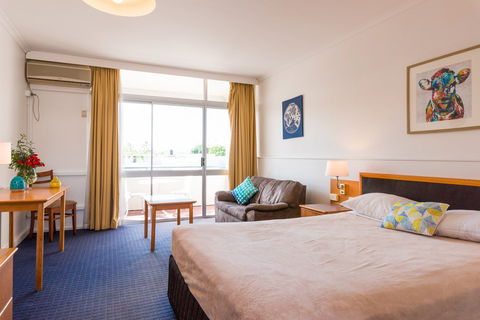 The Q Motel - Accommodation Tasmania 4