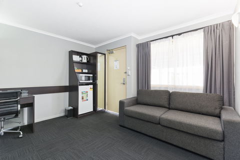The Stirling Hotel Rockhampton - Accommodation Tasmania 8