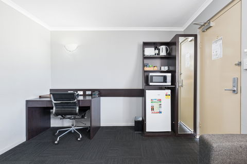 The Stirling Hotel Rockhampton - Accommodation Tasmania 9