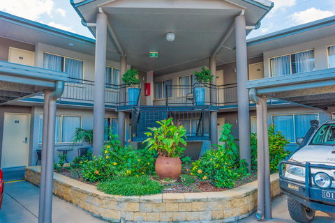 The Stirling Hotel Rockhampton - Accommodation Tasmania 10