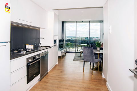 Arise Brisbane One - Accommodation Tasmania 9