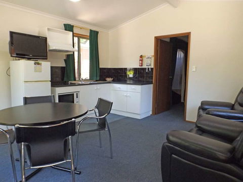 Adelaide Caravan Park - Accommodation Tasmania 8