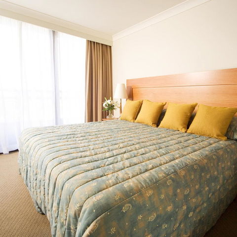 BreakFree Capital Tower - Accommodation Tasmania 6