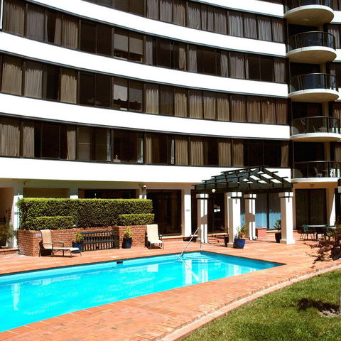 BreakFree Capital Tower - Accommodation Tasmania 10
