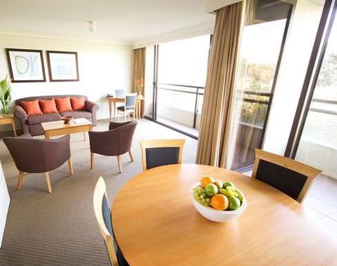 BreakFree Capital Tower - Accommodation Tasmania 13