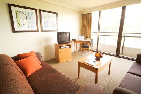 BreakFree Capital Tower - Accommodation Tasmania 14