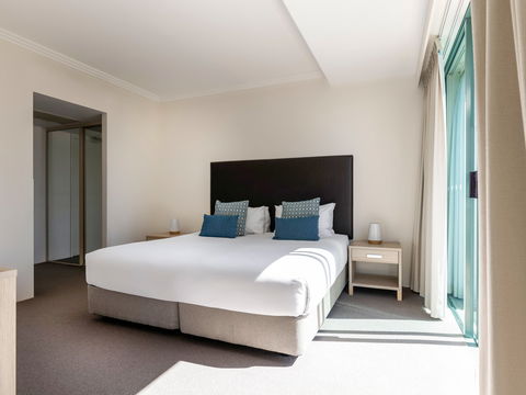 Mantra Crown Towers Surfers Paradise - Accommodation Tasmania 12