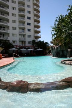 Alpha Sovereign Hotel Gold Coast - Accommodation Tasmania 3