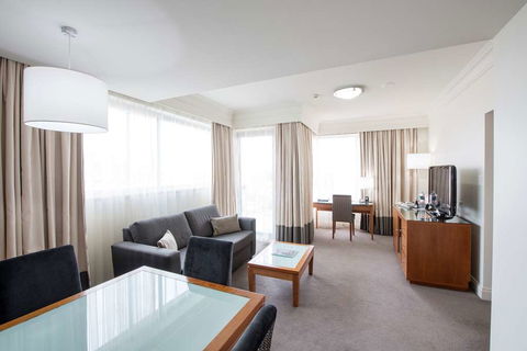 Majestic Roof Garden Hotel - Accommodation Tasmania 7