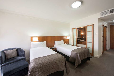 Majestic Roof Garden Hotel - Accommodation Tasmania 17
