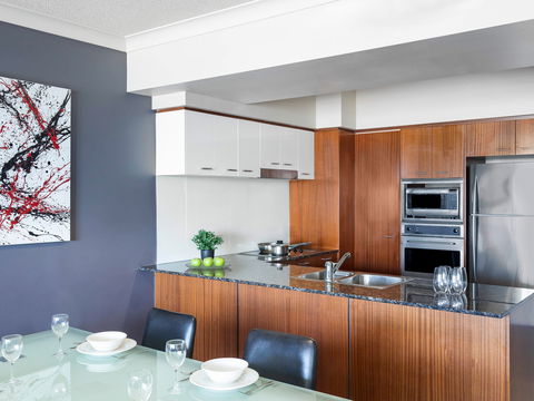 Mantra Towers Of Chevron Surfers - Accommodation Tasmania 11