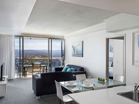 Mantra Towers Of Chevron Surfers - Accommodation Tasmania 12