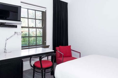 Peppers Gallery Hotel, Canberra - Accommodation Tasmania 3