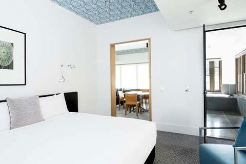 Peppers Gallery Hotel, Canberra - Accommodation Tasmania 12