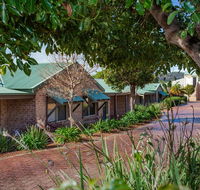 Quality Suites Banksia Gardens - Accommodation Tasmania