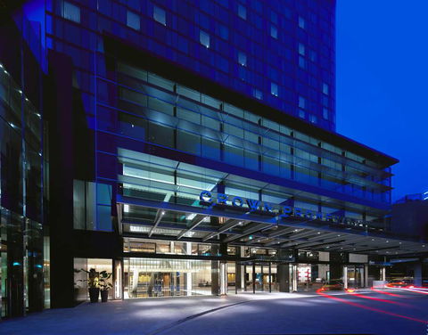 Crown Promenade Hotel - Accommodation Tasmania 0