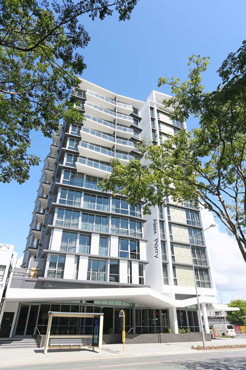 Alex Perry Hotel And Apartments - Accommodation Tasmania 0