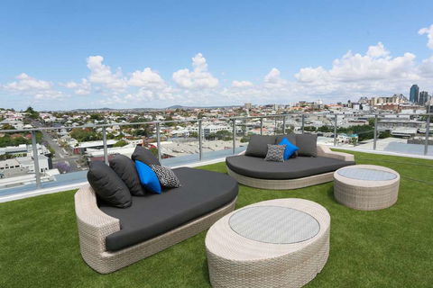 Alex Perry Hotel And Apartments - Accommodation Tasmania 16