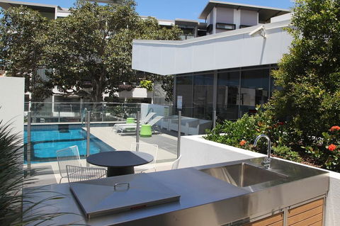 Code Apartments - Accommodation Tasmania 2
