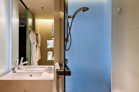 Hilton Sydney - Accommodation Tasmania 7