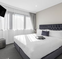 Meriton Suites Kent Street - Accommodation Tasmania