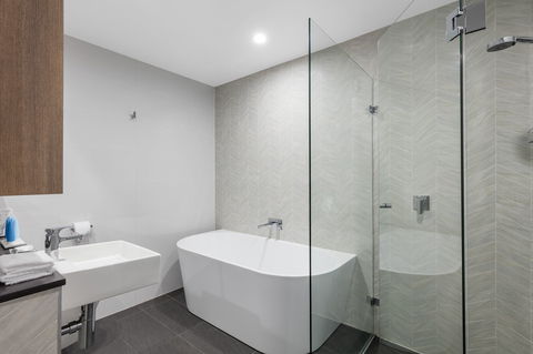 Meriton Suites Sydney Airport - Accommodation Tasmania 9