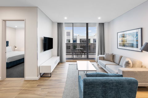 Meriton Suites Sydney Airport - Accommodation Tasmania 13