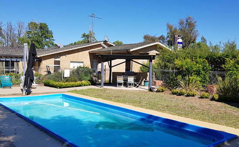 Amber Court Motor Inn - Accommodation Tasmania 2
