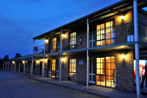 Statesman Motor Inn - Accommodation Tasmania 0