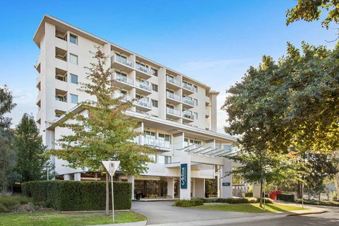 Adina Serviced Apts Canberra Dickson - Accommodation Tasmania 2