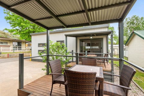 Discovery Parks Lake Hume - Accommodation Tasmania 2