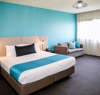 Mantra Melbourne Melton - Accommodation Tasmania