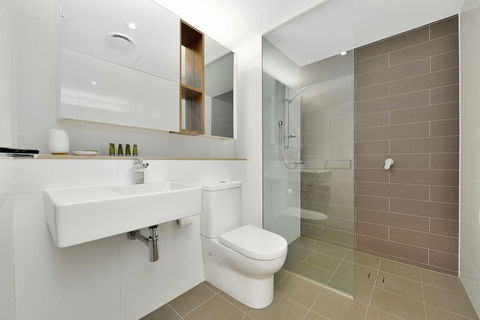 Astra Apartments MacQuarie Park - Accommodation Tasmania 1